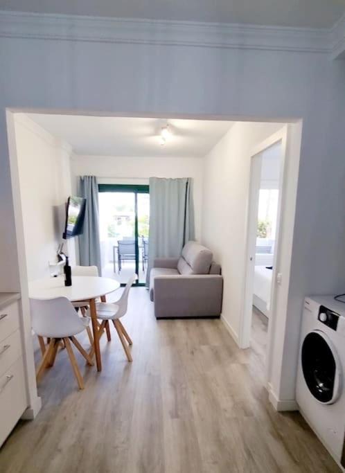 Appartement Playa Bastian First Line Of The Sea à Costa Teguise Extérieur photo