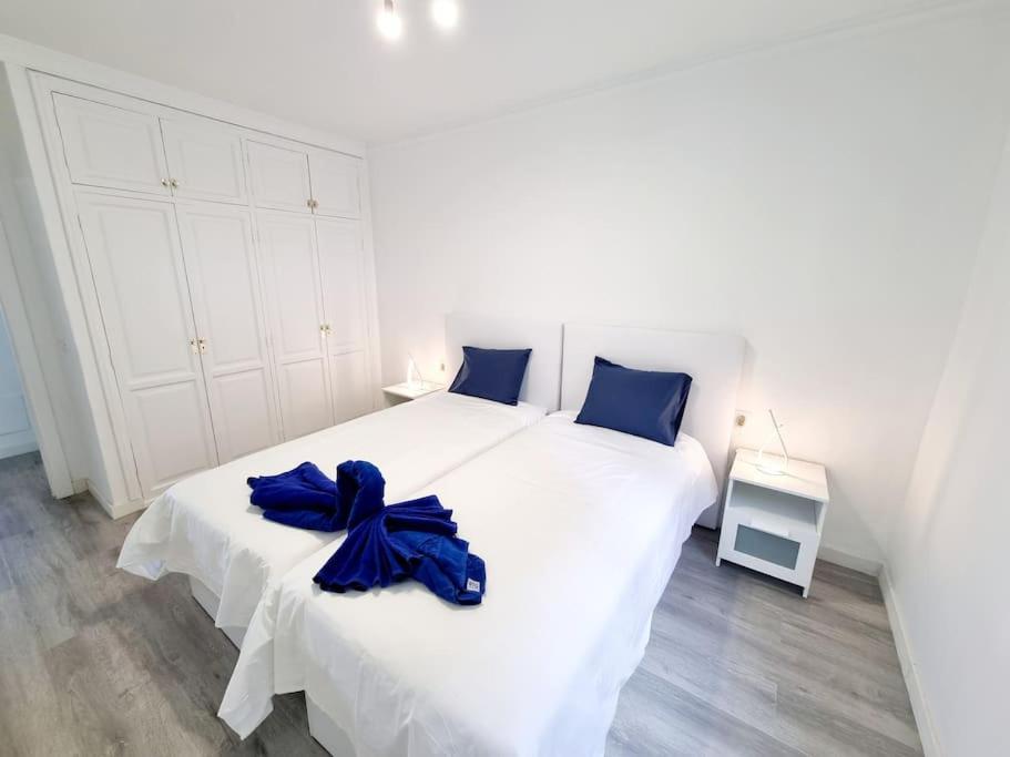 Appartement Playa Bastian First Line Of The Sea à Costa Teguise Extérieur photo