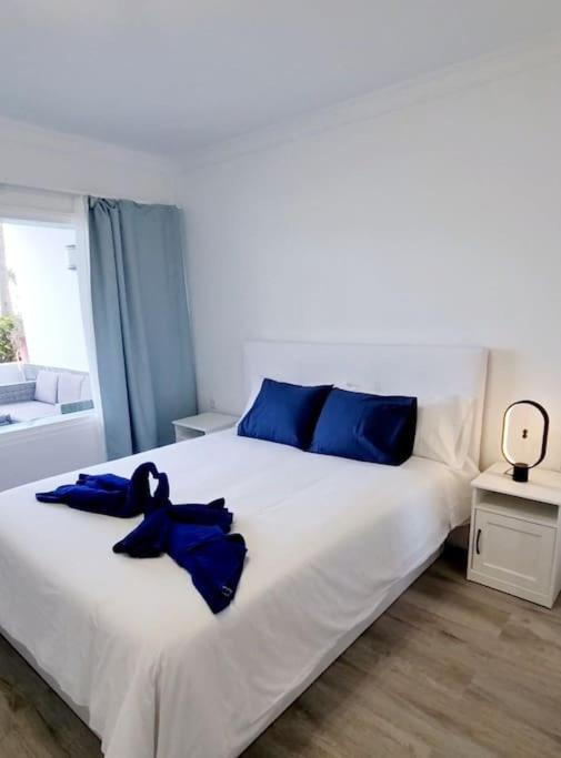 Appartement Playa Bastian First Line Of The Sea à Costa Teguise Extérieur photo